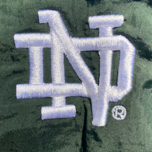 Notre Dame ‘IRISH’ Vintage jacket 🍀 - Picture 2 of 3